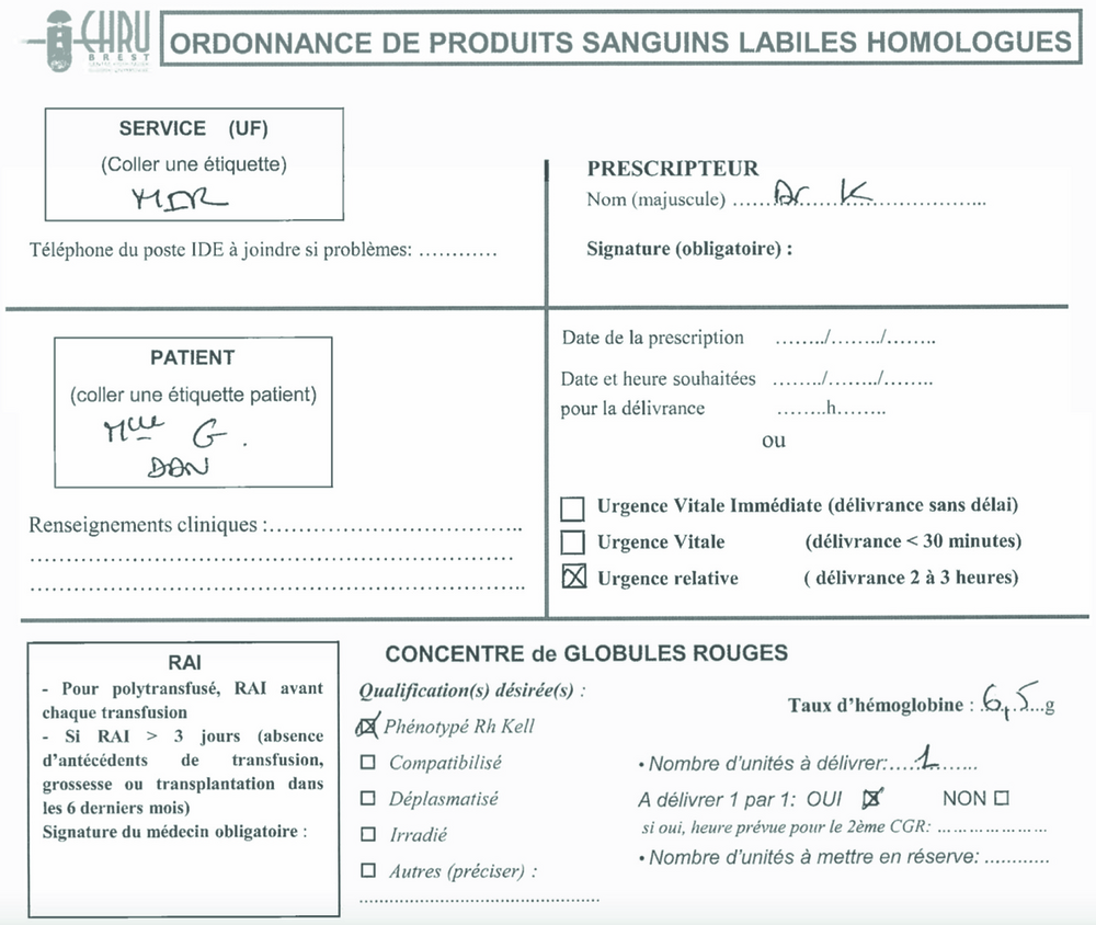 Ordonnance de produits sanguins labiles homologues remplie à la main pour une transfusion de concentré de globules rouges